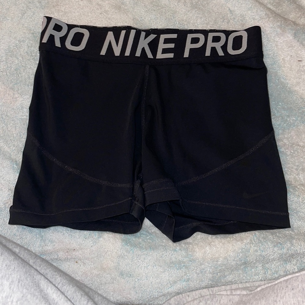 5” Nike Pro